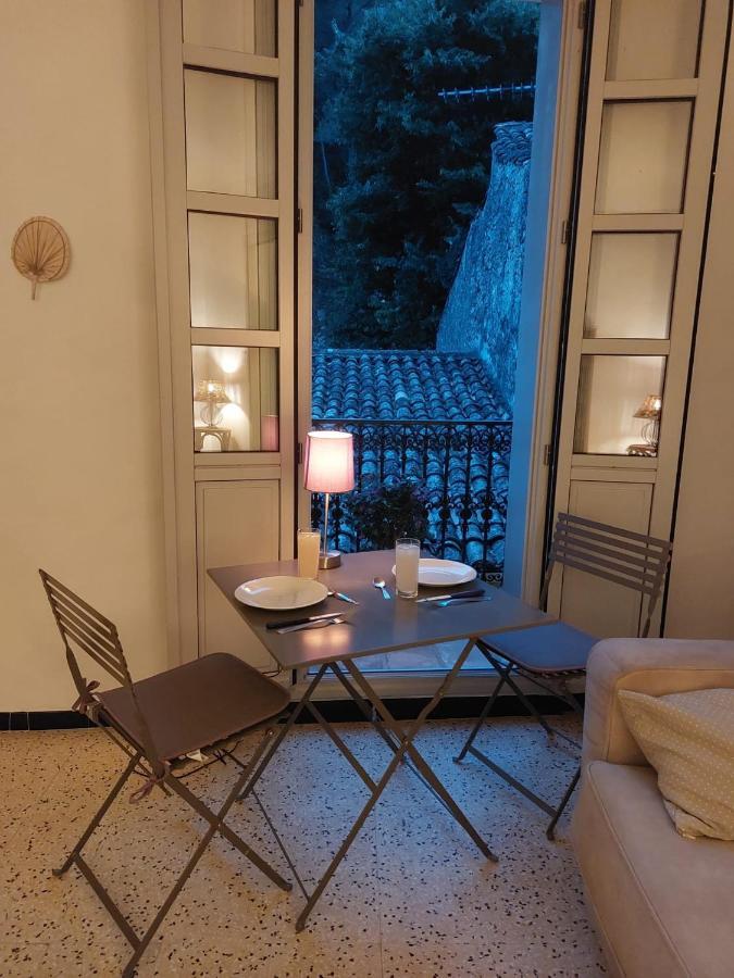 La Maison De La Traverse Saint-Guilhem-le-Desert Dış mekan fotoğraf