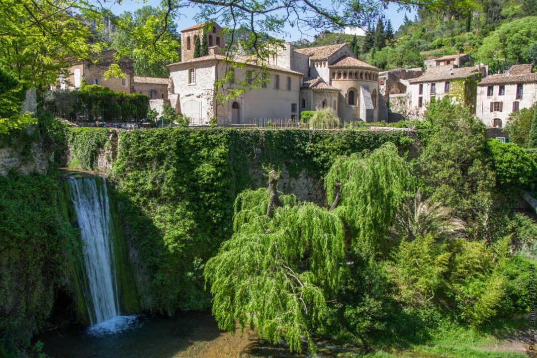 La Maison De La Traverse Saint-Guilhem-le-Desert Dış mekan fotoğraf